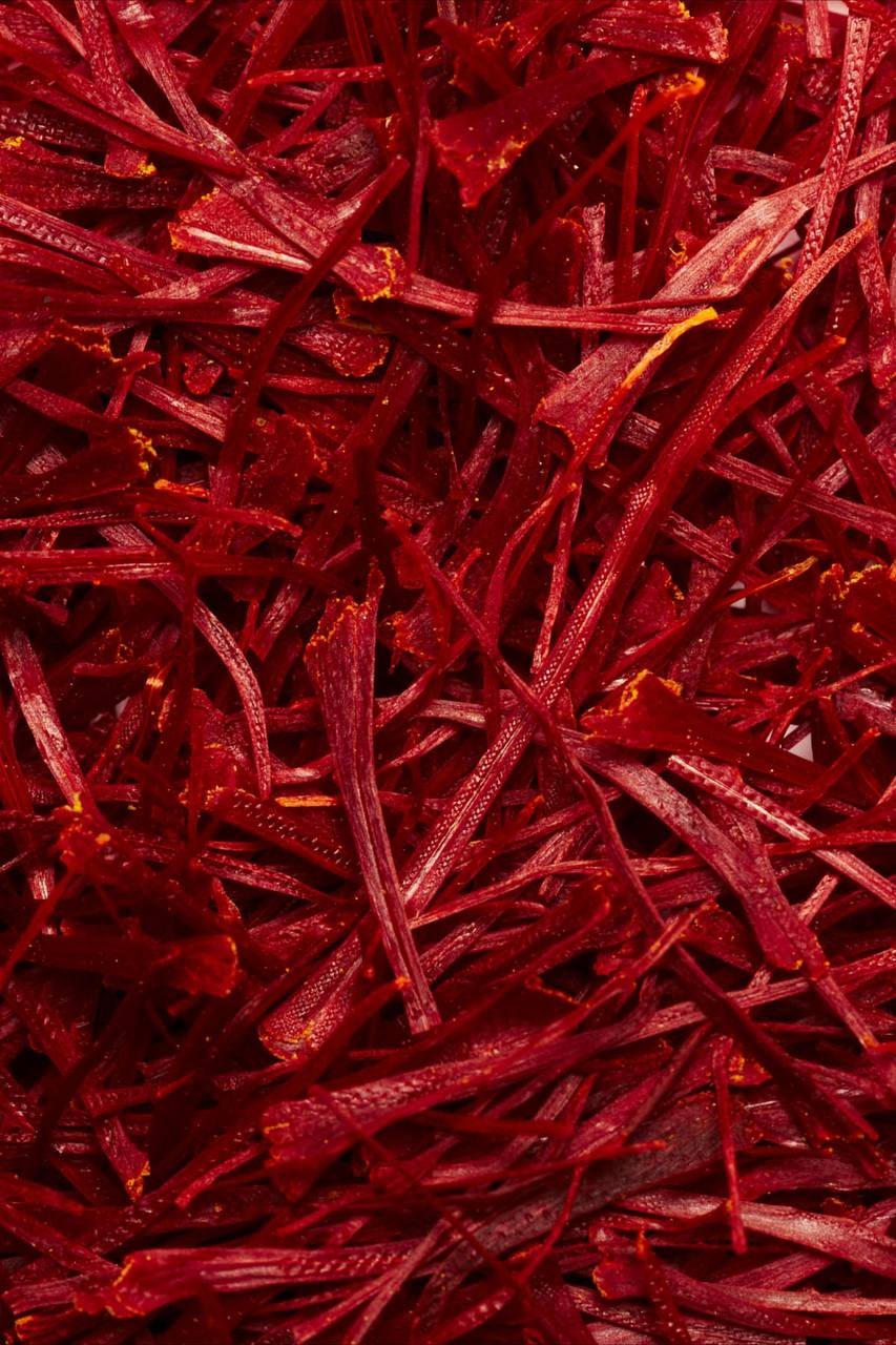 Super Negin saffron threads